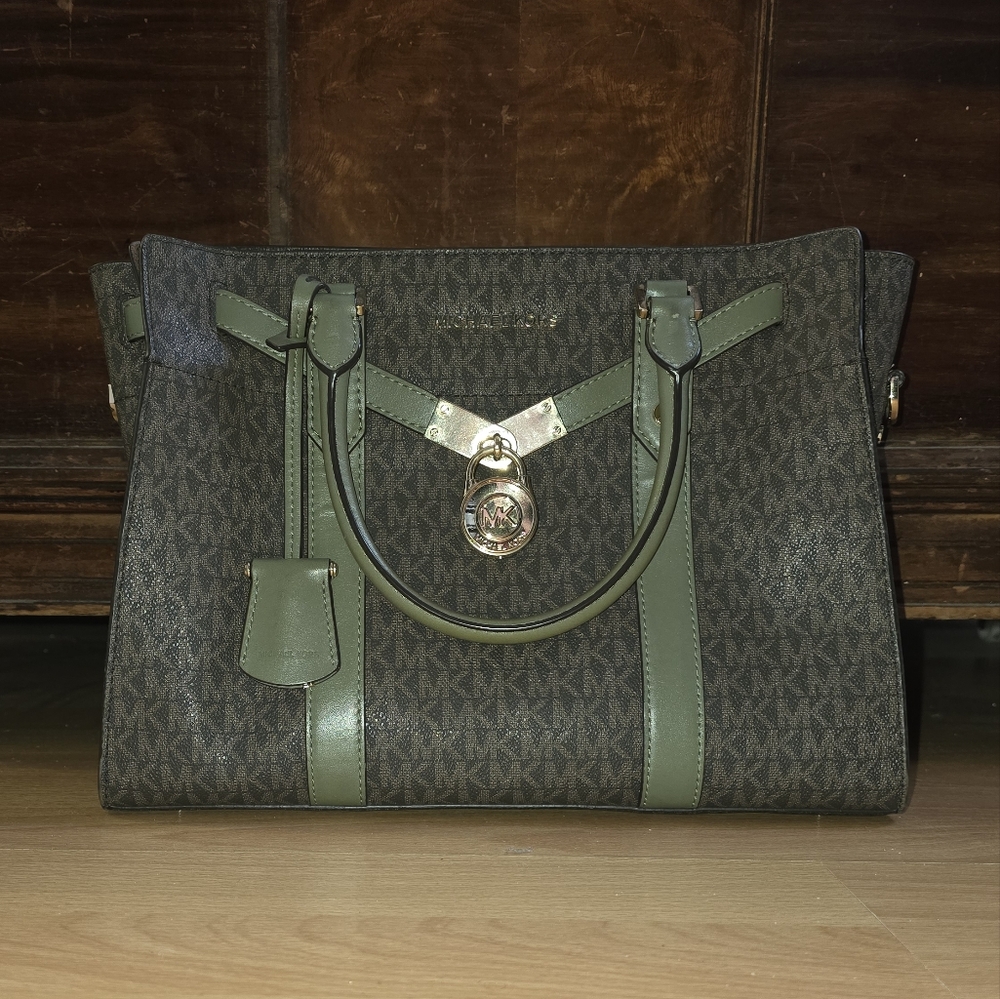 Michael Kors Signature Nouveau Satchel